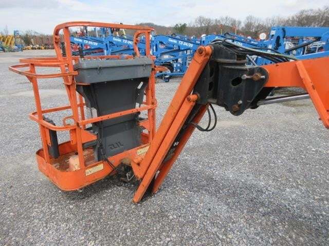 2015 JLG E300AJP-7