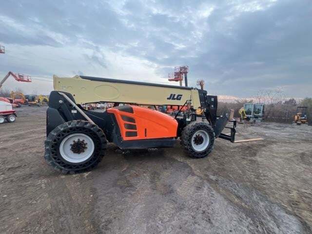 2017 JLG 1255-3