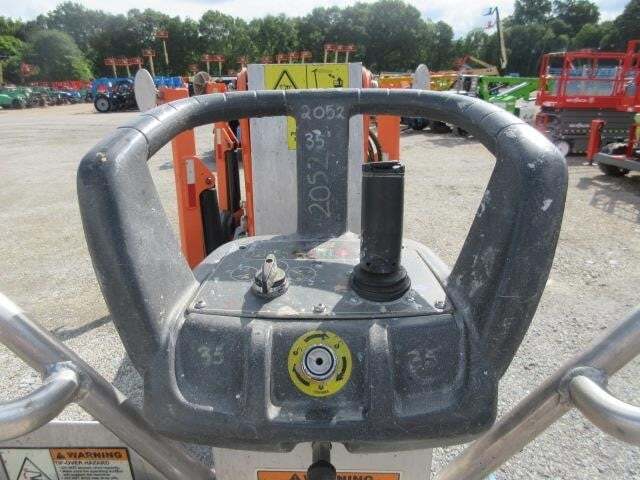 2018 JLG T500J-9