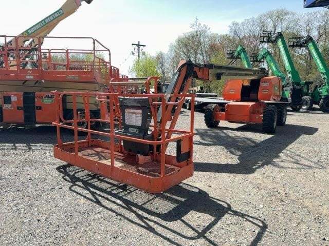 2016 JLG 660SJ
