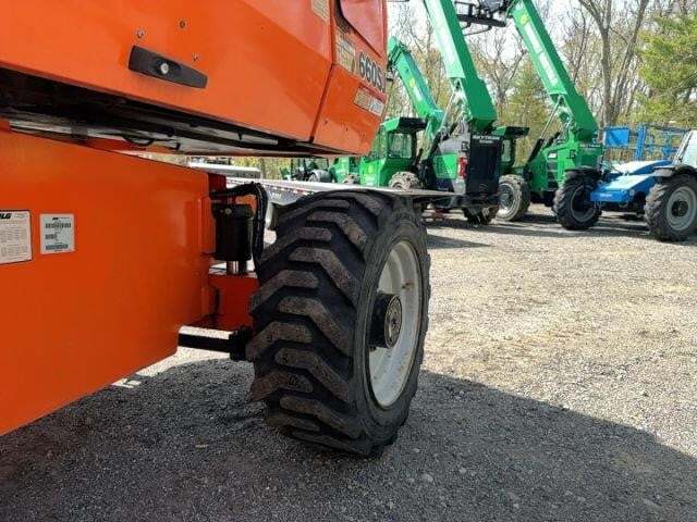 2016 JLG 660SJ-13