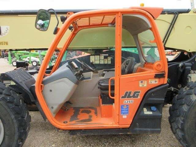 2017 JLG 1255-16