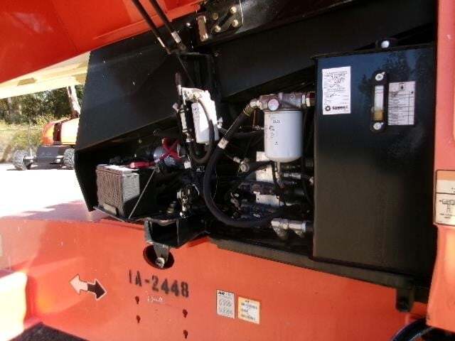 2016 JLG 660SJ-19