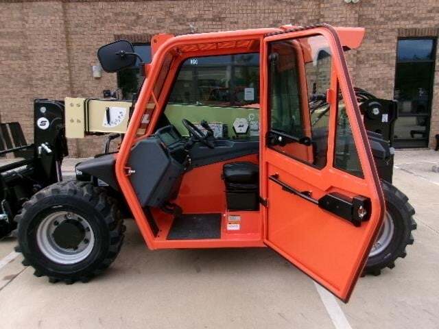 2025 JLG 519-19