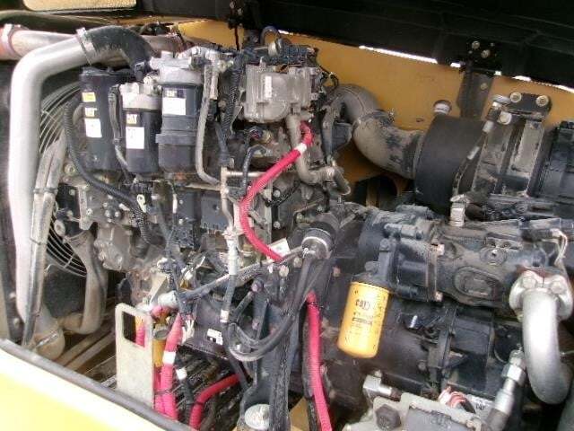 2019 CAT TL1055D-15