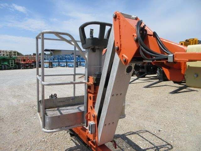 2018 JLG T500-9