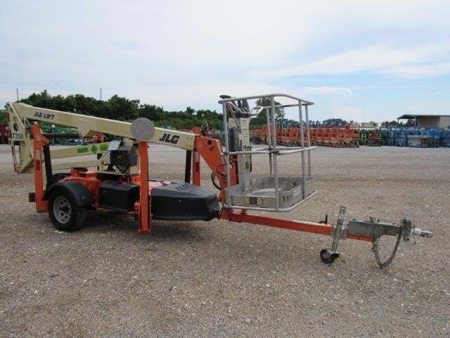 2019 JLG T350-4