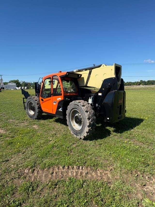 2021 JLG 1255-2