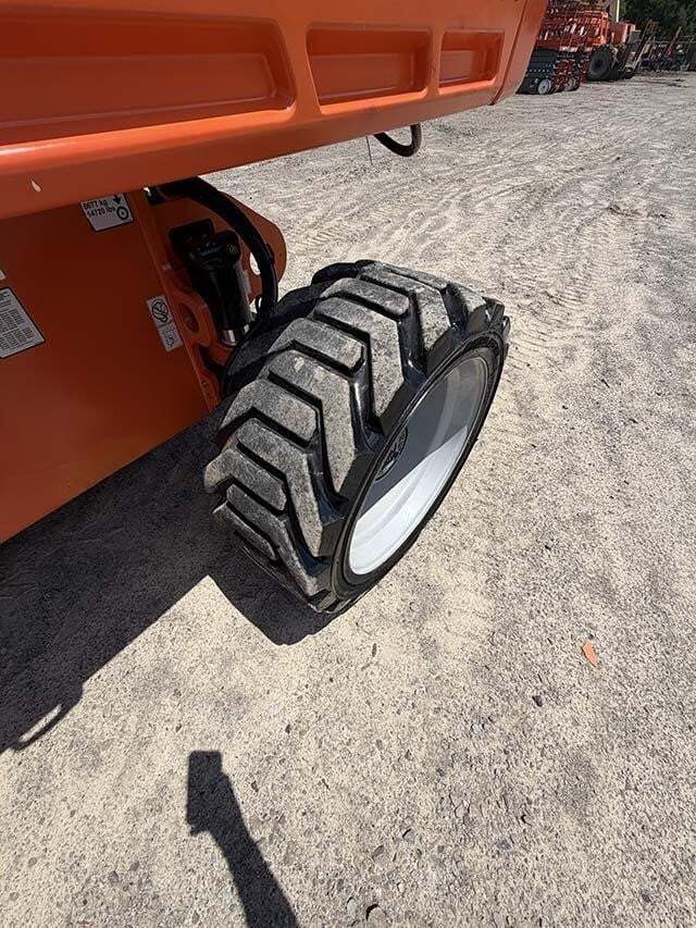 2021 JLG 660SJ-12