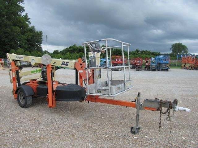 2019 JLG T350-4