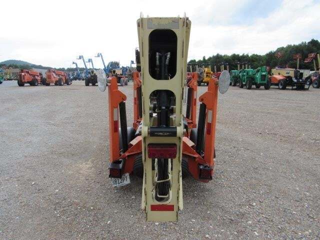 2019 JLG T350-7