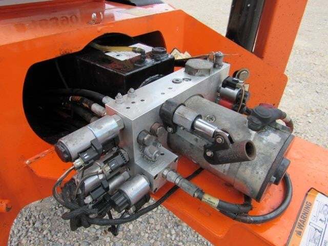2019 JLG T500J-18