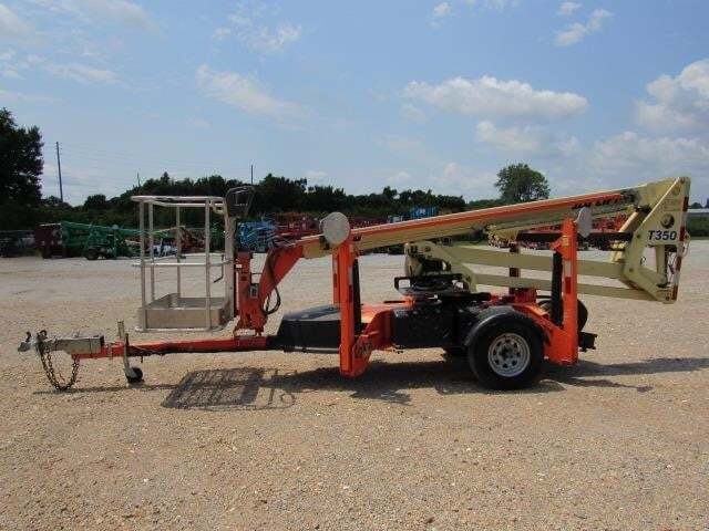 2019 JLG T350