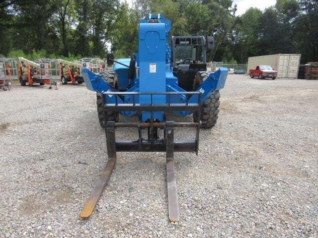 2024 Genie GTH-1056-3