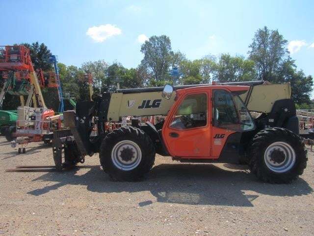2018 JLG 1255