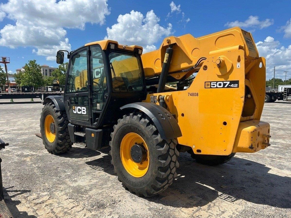 2019 JCB 507-42-3