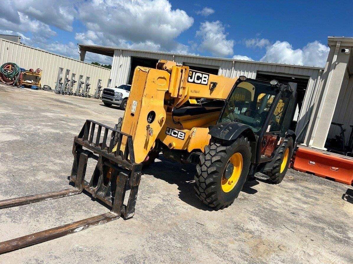 2019 JCB 507-42