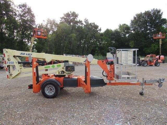 2019 JLG T350-5