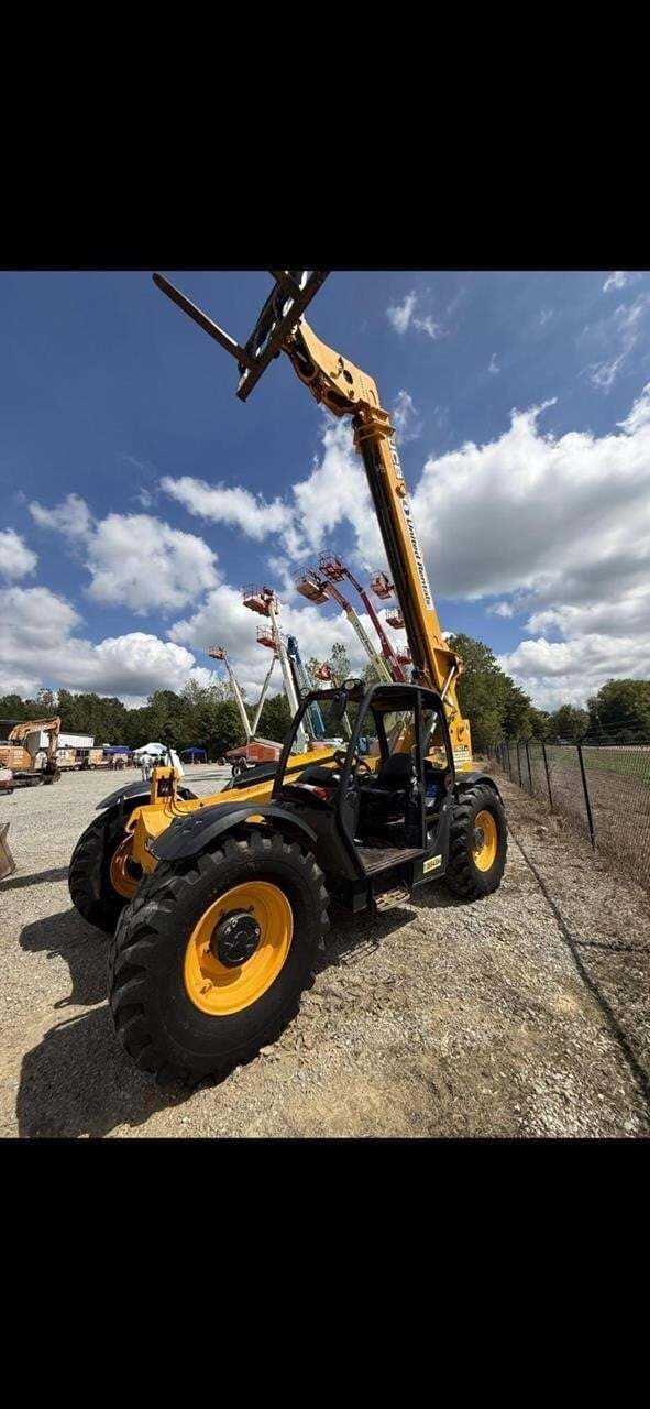 2019 JCB 507-42