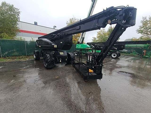 2016 JLG 1250AJP-4