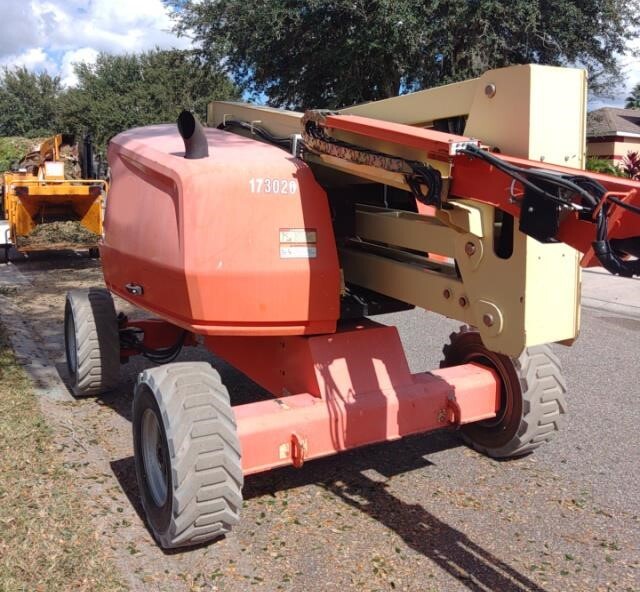 2018 JLG 450AJ