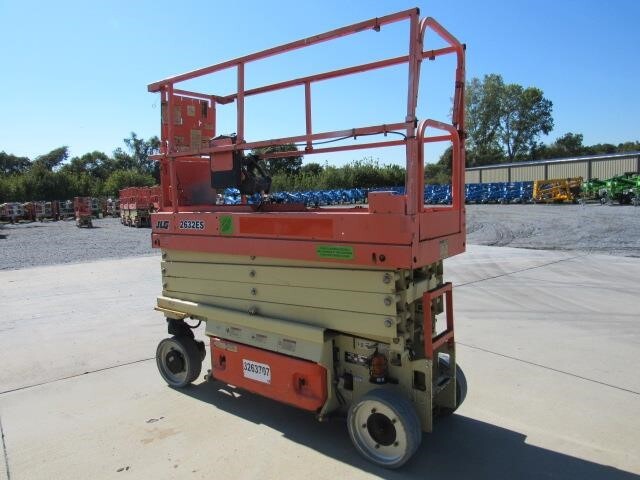 2019 JLG 2632ES-8