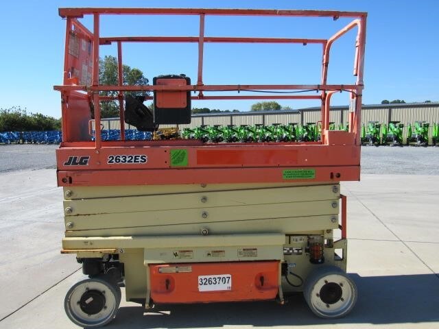 2019 JLG 2632ES