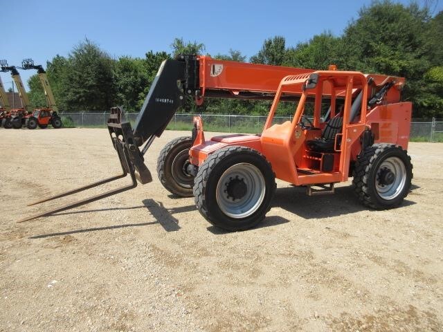 2016 SkyTrak 8042