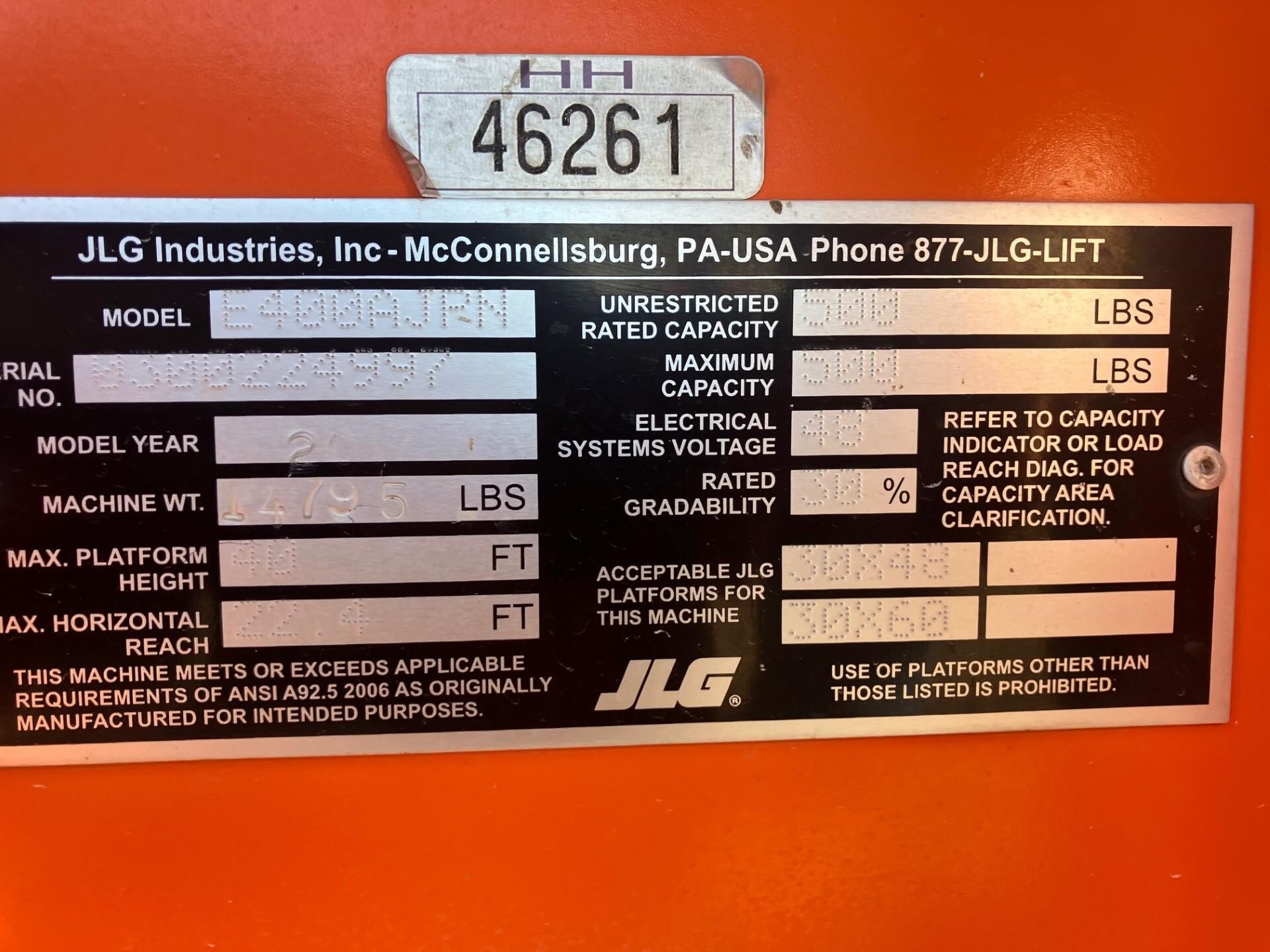 2017 JLG E400AJPN-9