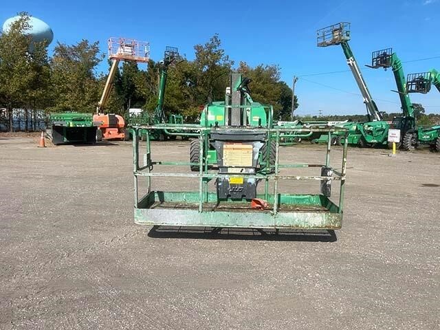 2018 JLG 800AJ-18