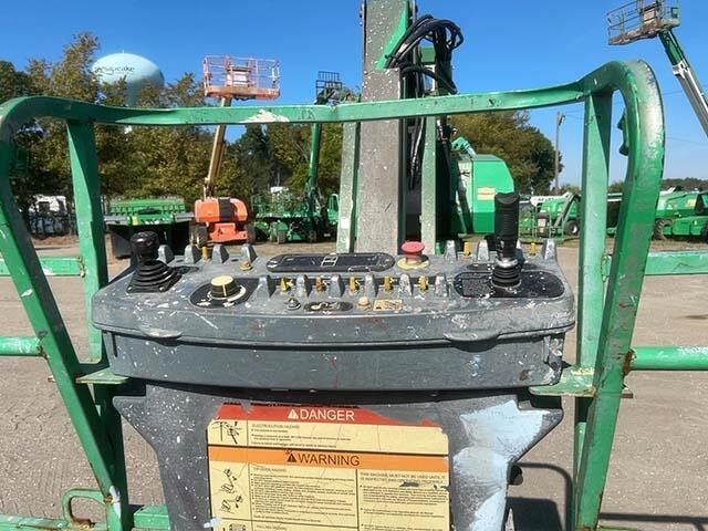 2018 JLG 800AJ-21