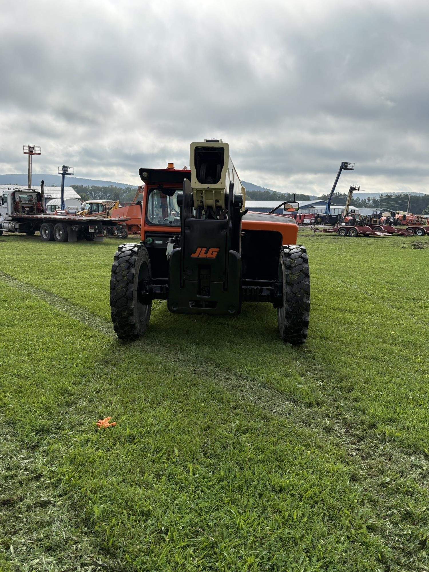 2022 JLG 943-4