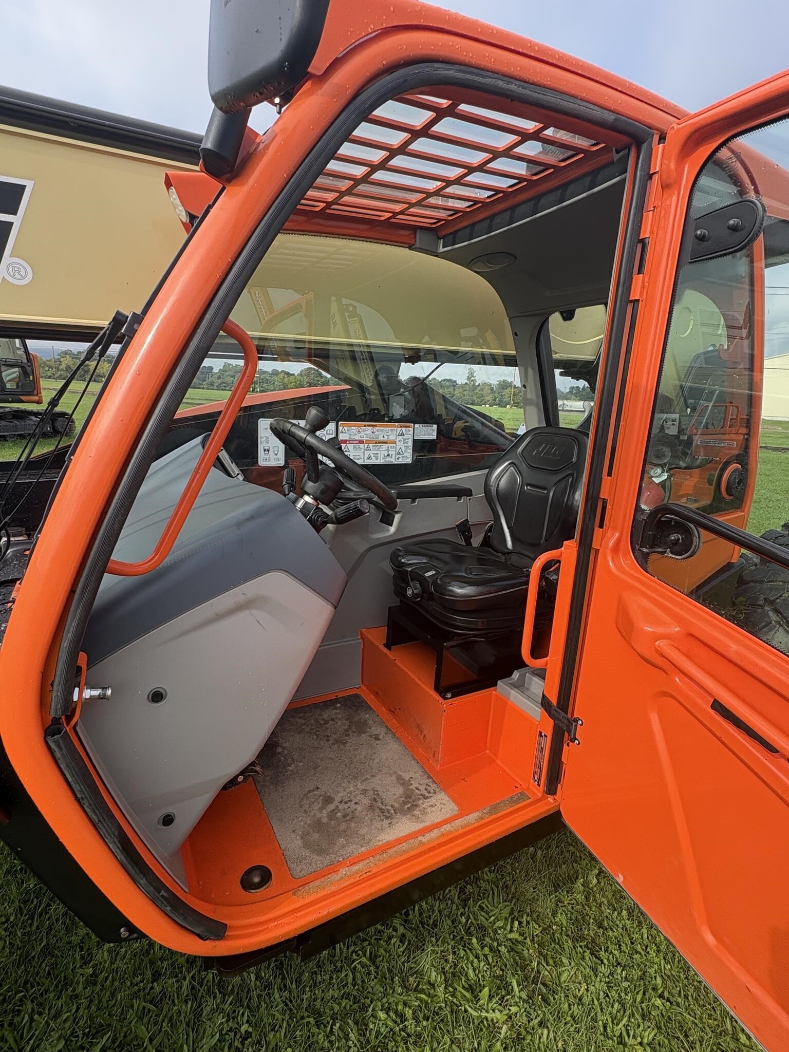 2022 JLG 943-9