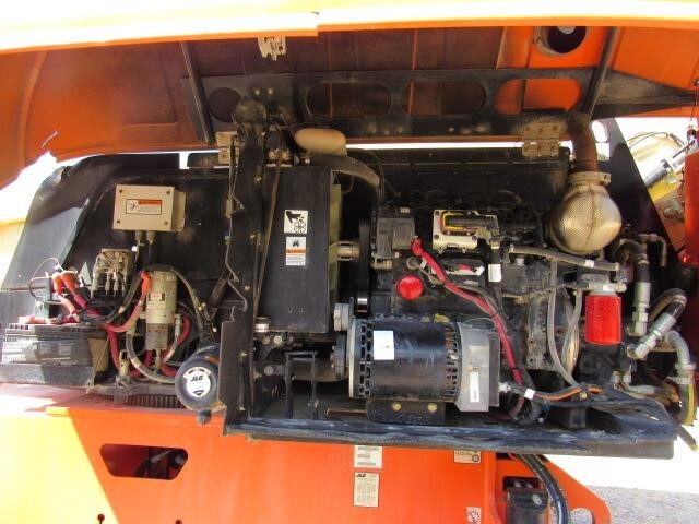 2018 JLG 660SJ-18