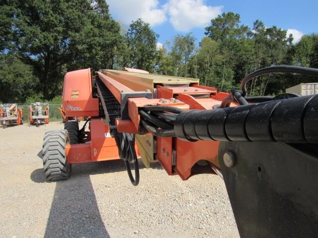 2018 JLG 660SJ-12