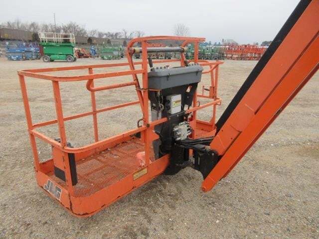 2016 JLG 600AJ-7