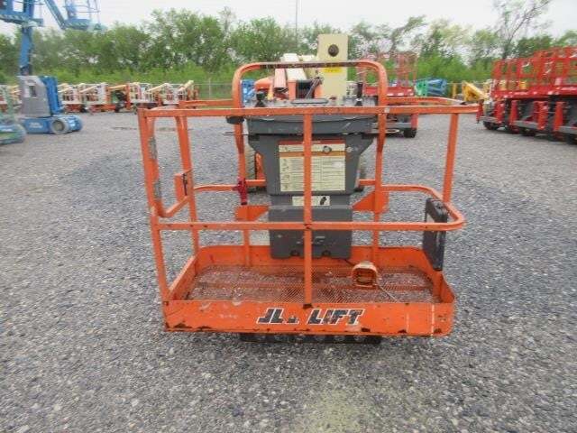 2013 JLG E450AJ-5