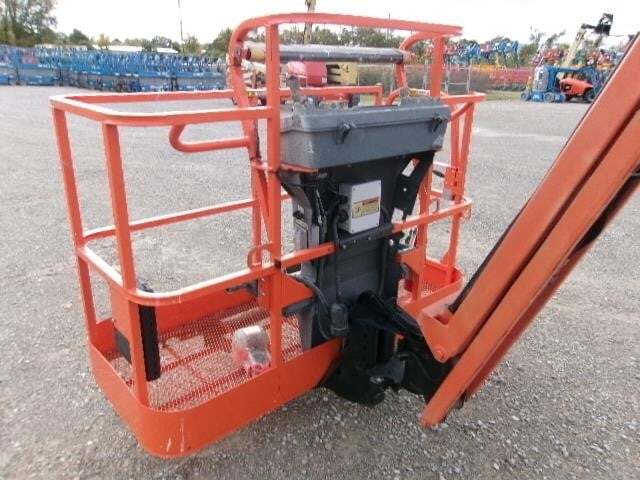 2017 JLG 450AJ-7