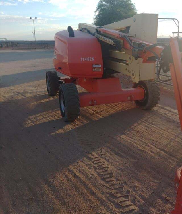 2018 JLG 450AJ-2