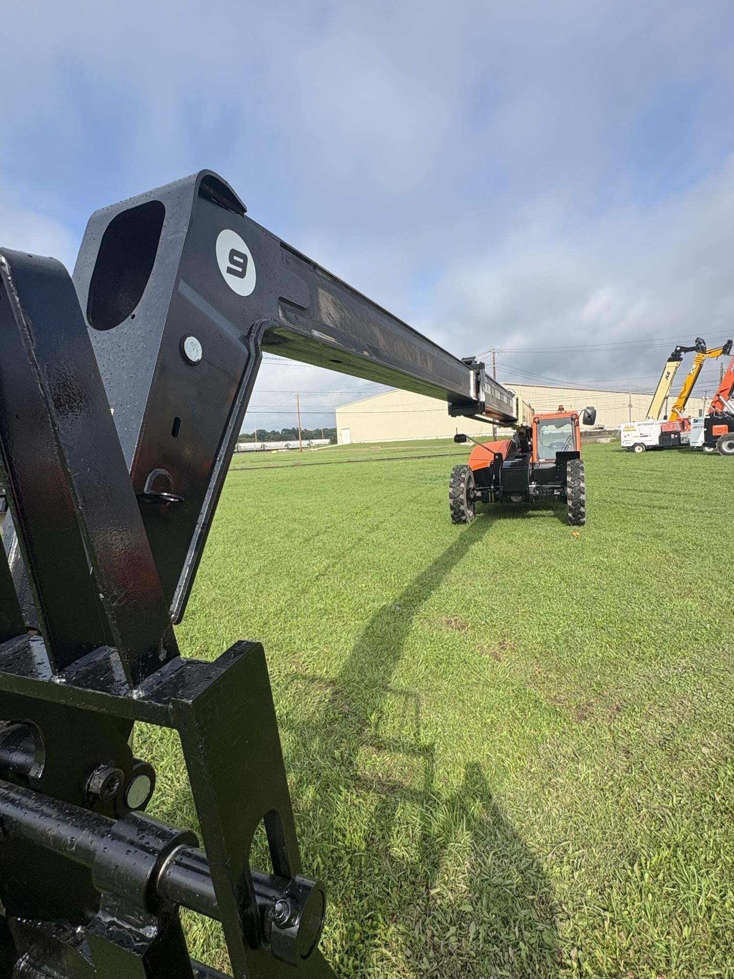 2022 JLG 943-12