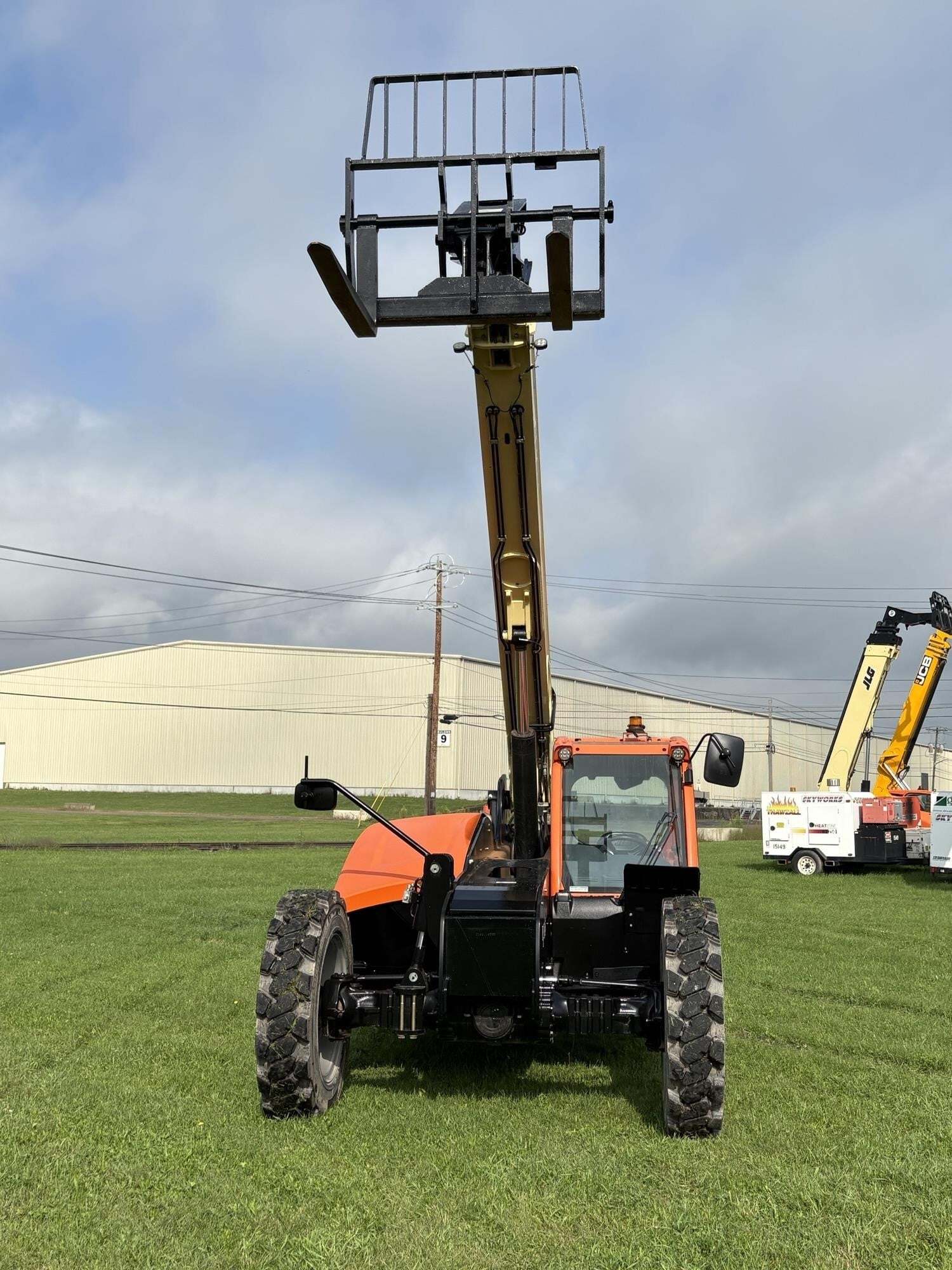 2022 JLG 943-13