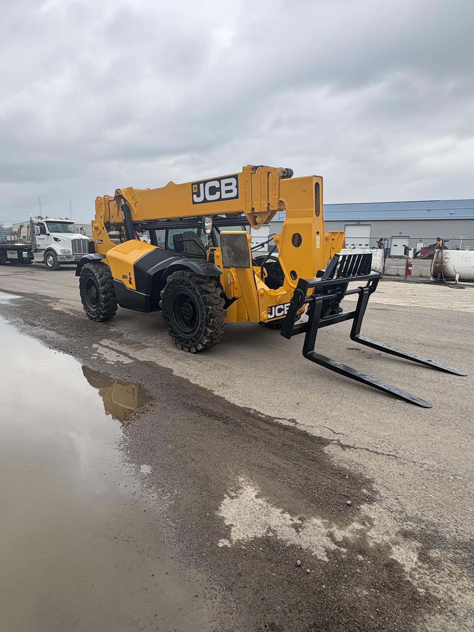 2017 JCB 514-56-7