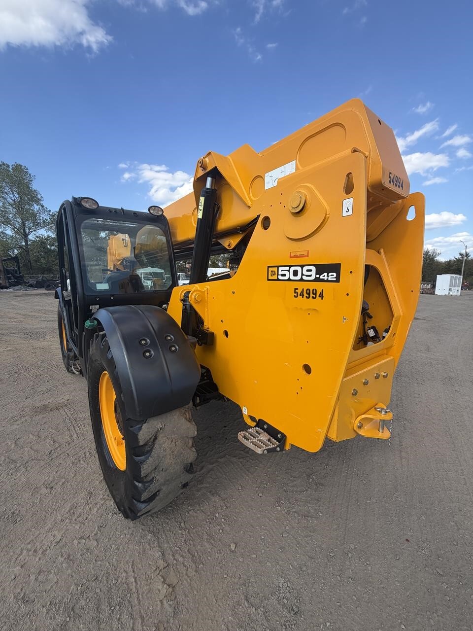 2019 JCB 509-42-4