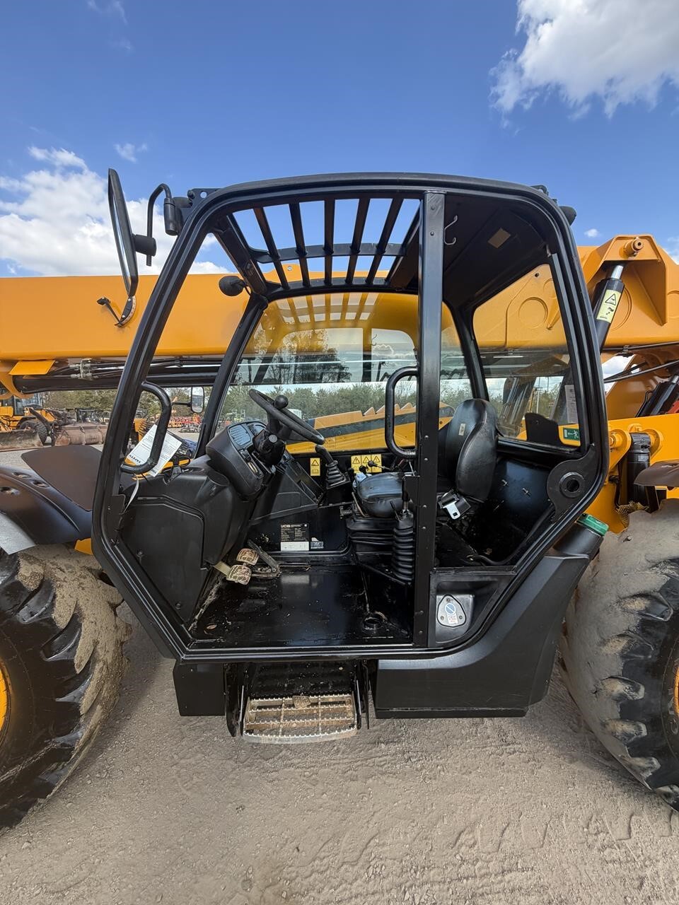 2019 JCB 509-42-17