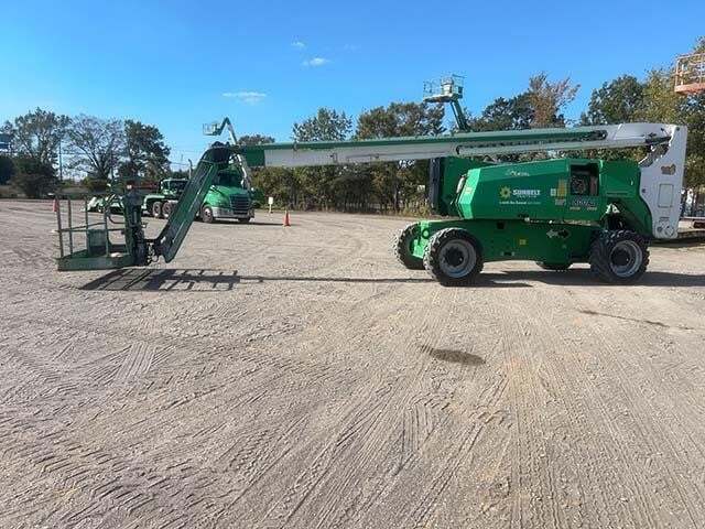 2018 JLG 800AJ