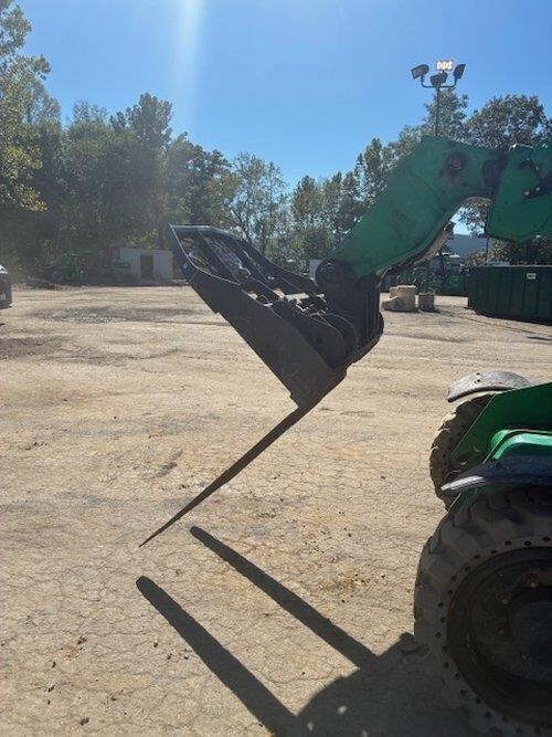 2017 JCB 525-60-9