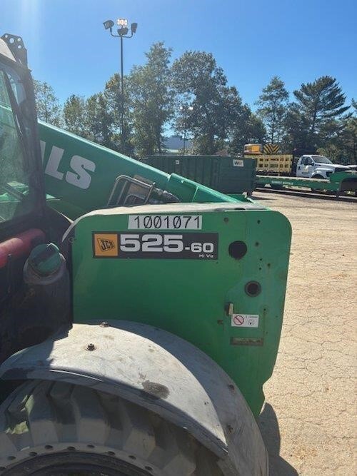 2017 JCB 525-60-5
