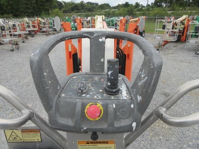 2018 JLG T500J-8