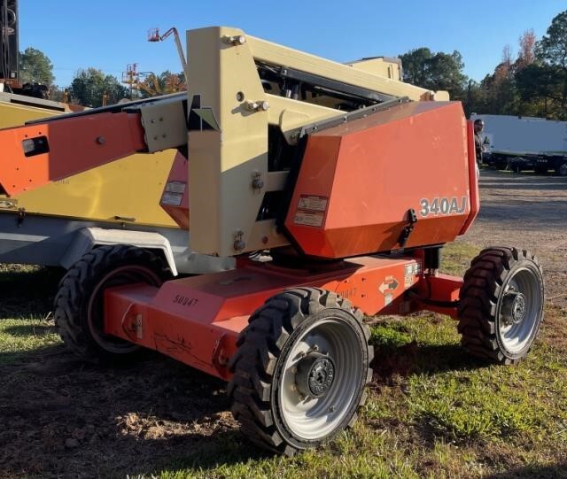 2018 JLG 340AJ
