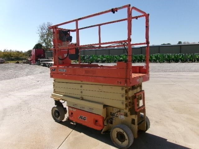 2018 JLG 2632ES-4